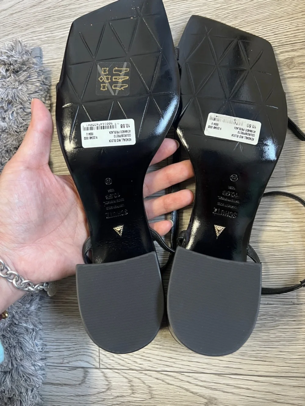 SCHUTZ NWOB Black Leather Kendall Mid Block Square-Toe Sandals - Picture 7 of 7
